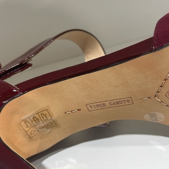 Vince Camuto Women's Carlotte Pointy Toe Pump - Picture 7 of 7